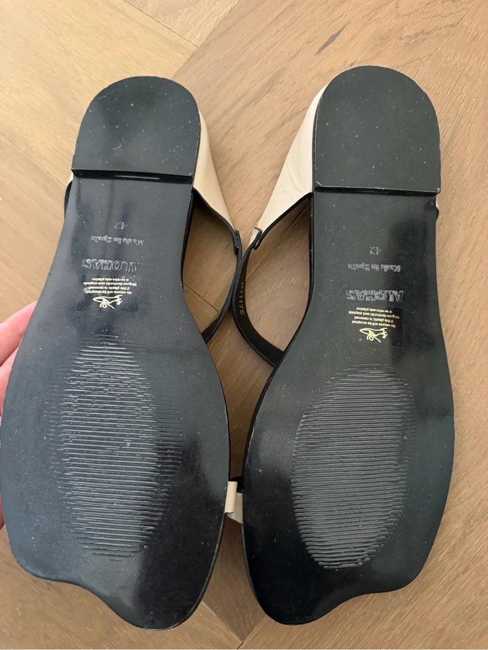 ALOHAS Dawn leather toe loop slides sandals size 12 Like New